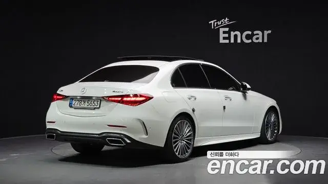 Mercedes-Benz C-Class 2023 — ფოტო 19/32