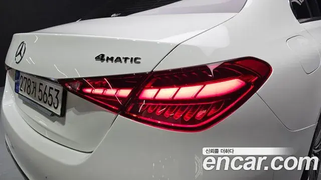 Mercedes-Benz C-Class 2023 — ფოტო 21/32