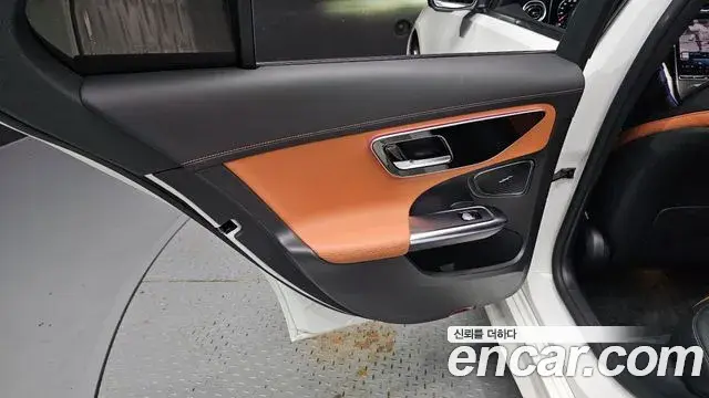 Mercedes-Benz C-Class 2023 — ფოტო 12/32