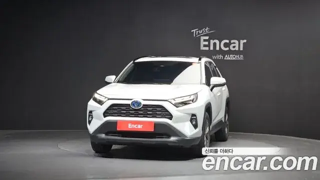 Toyota RAV4 2024 — Şəkil 17/20