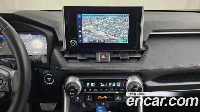 Toyota RAV4 2024 — Şəkil 14/20