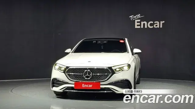Mercedes-Benz E-Class 2025 — Фото 3/20
