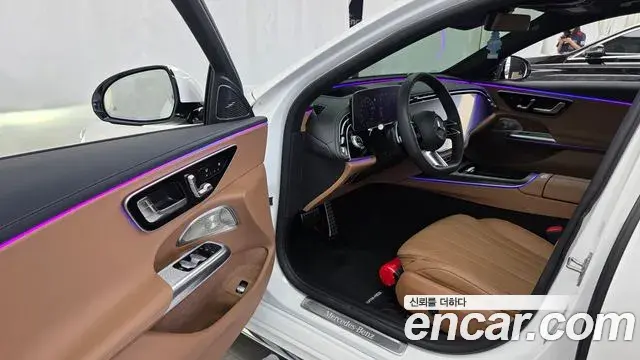 Mercedes-Benz E-Class 2025 — Фото 10/20