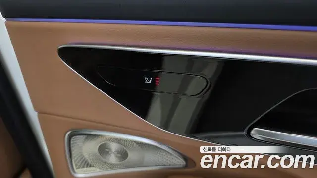 Mercedes-Benz E-Class 2025 — Фото 17/20