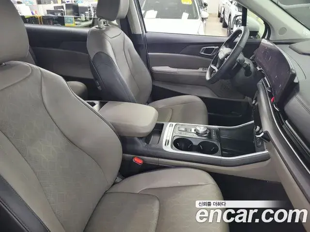 Kia Carnival 2025 — Фото 14/20