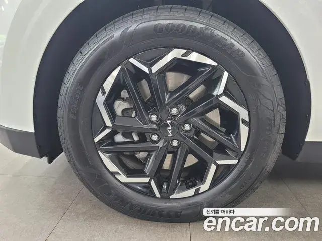 Kia Carnival 2025 — Фото 20/20