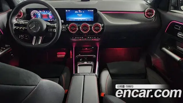 Mercedes-Benz GLA-Class 2025 — Фото 6/20