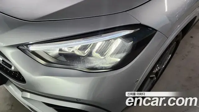 Mercedes-Benz GLA-Class 2025 — Фото 14/20