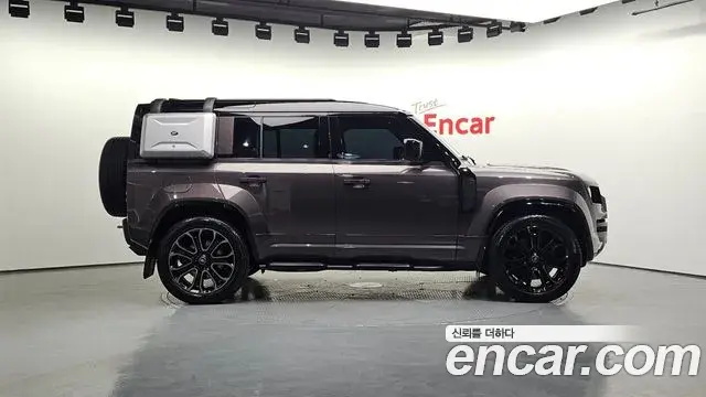 Land Rover Defender 2025 — Фото 5/20