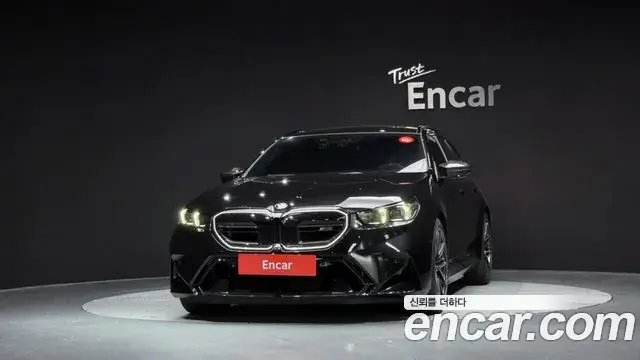 BMW M5 2025 — ფოტო 17/20