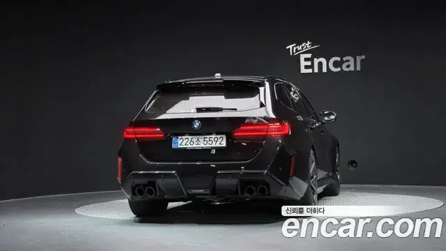 BMW M5 2025 — ფოტო 9/20