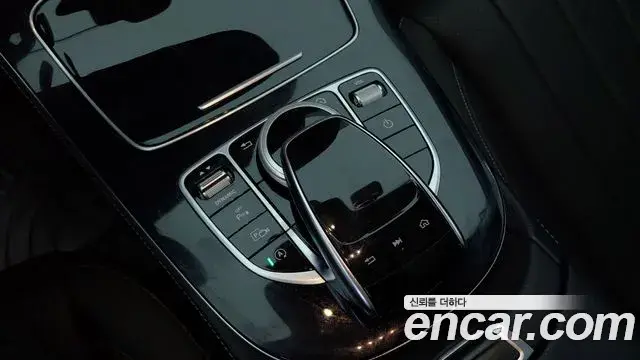 Mercedes-Benz E-Class 2019 — ფოტო 9/20