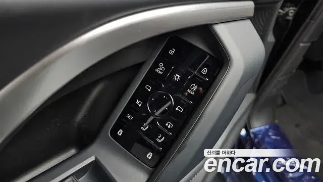 Audi Q5 2025 — Photo 1/39