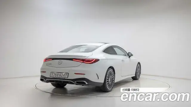 Mercedes-Benz CLE-Class 2025 — Photo 9/20