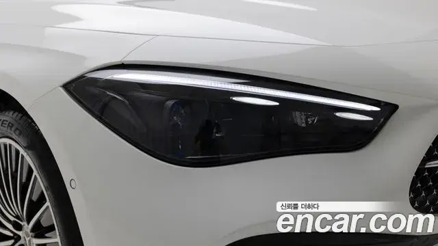 Mercedes-Benz CLE-Class 2025 — Photo 17/20