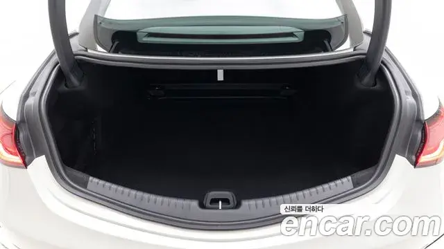 Mercedes-Benz CLE-Class 2025 — Photo 12/20