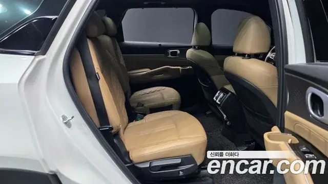 Kia Sorento 2024 — ფოტო 38/41