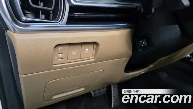 Kia Sorento 2024 — ფოტო 16/41