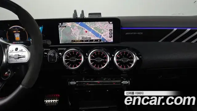 Mercedes-Benz CLA-Class 2021 — Фото 13/20
