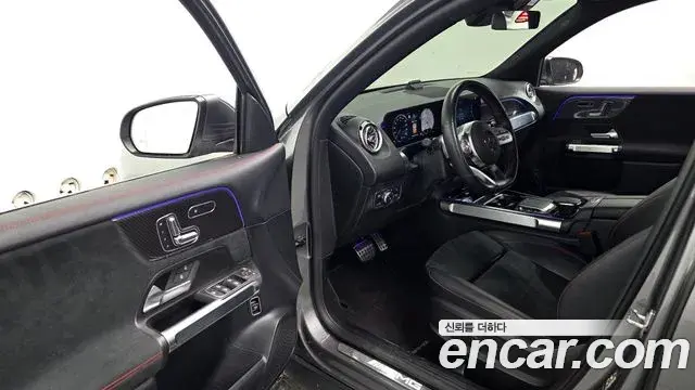 Mercedes-Benz GLB-Class 2021 — Şəkil 8/20