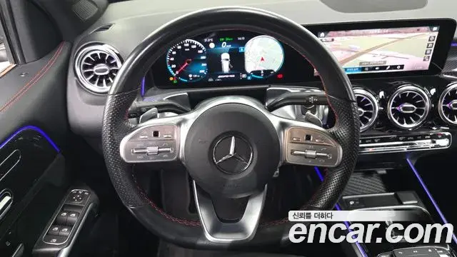 Mercedes-Benz GLB-Class 2021 — Şəkil 13/20