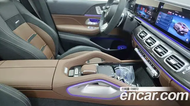 Mercedes-Benz GLE-Class 2025 — ფოტო 2/18