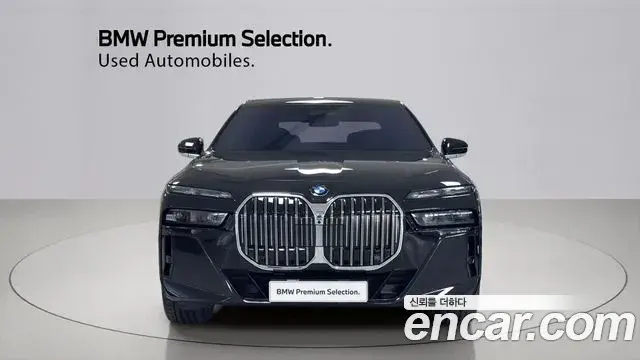 BMW 7 Series 2025 — ფოტო 2/20