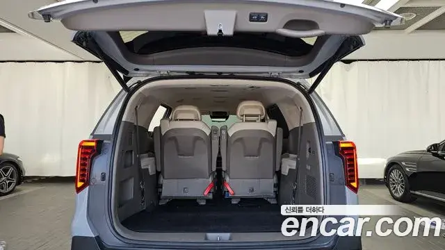 Kia Carnival 2024 — Photo 20/35