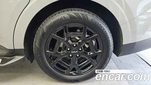 Kia Carnival 2024 — Photo 24/35