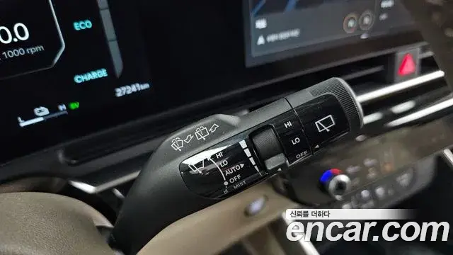 Kia Carnival 2024 — Photo 27/35