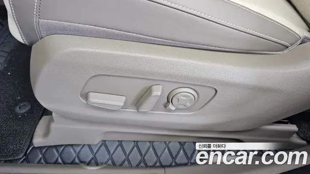 Kia Carnival 2024 — Photo 26/35