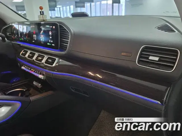 Mercedes-Benz GLE-Class 2023 — Фото 13/20