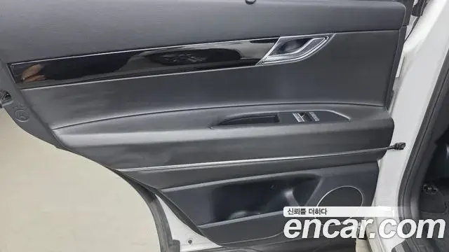 Genesis GV80 2022 — Şəkil 19/33