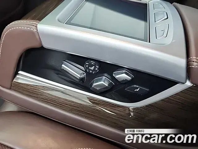 BMW 7 Series 2020 — ფოტო 12/20
