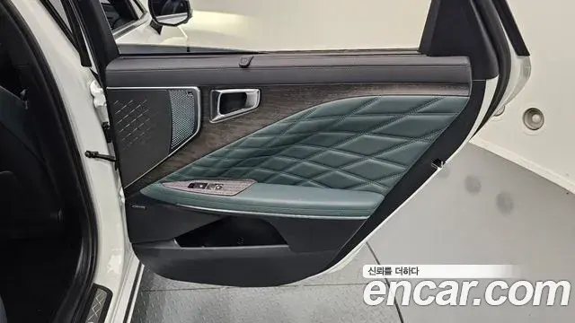 Kia K8 2023 — Photo 16/31