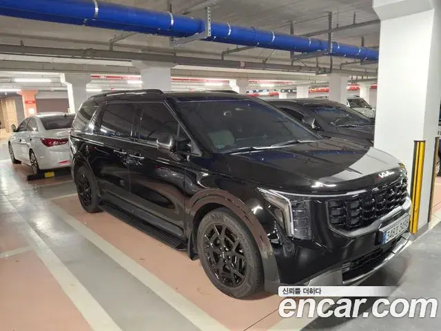 Kia Carnival 2024 — Photo 4/8