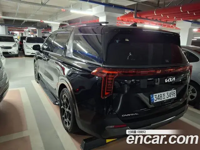 Kia Carnival 2024 — Photo 5/8