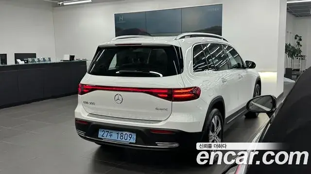 Mercedes-Benz EQB 2025 — Şəkil 7/20