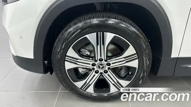Mercedes-Benz EQB 2025 — Şəkil 6/20