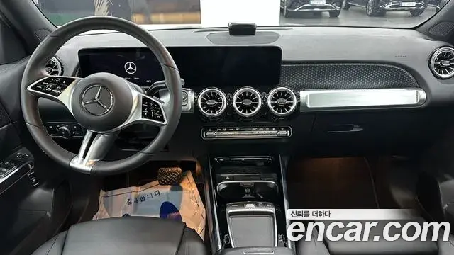 Mercedes-Benz EQB 2025 — Şəkil 9/20
