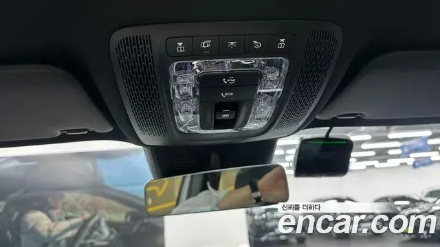 Mercedes-Benz EQB 2025 — Şəkil 15/20