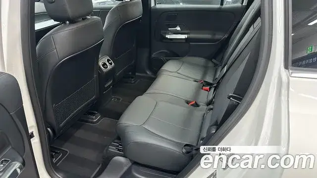 Mercedes-Benz EQB 2025 — Şəkil 1/20