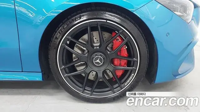 Mercedes-Benz CLA-Class 2025 — Фото 4/17