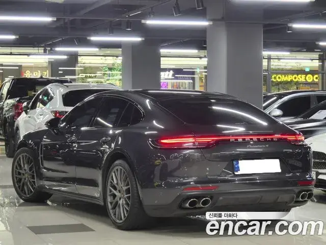 Porsche Panamera 2022 — Photo 12/20