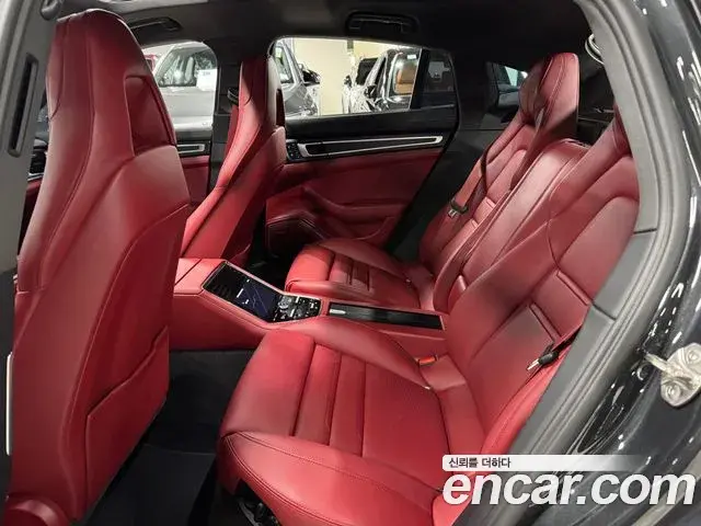Porsche Panamera 2022 — Photo 9/20