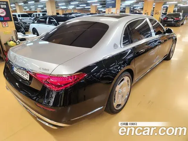 Mercedes-Benz S-Class 2022 — Photo 14/20