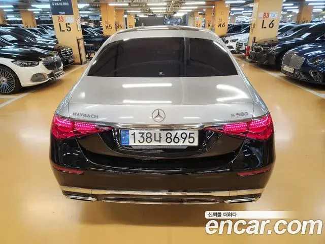 Mercedes-Benz S-Class 2022 — Photo 19/20