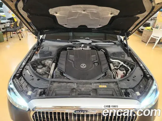 Mercedes-Benz S-Class 2022 — Photo 16/20