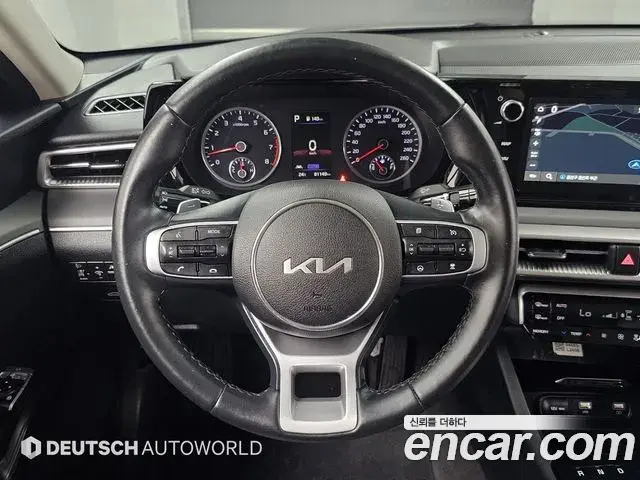 Kia K5 2023 — Photo 11/20
