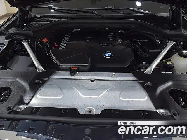 BMW X4 2021 — Şəkil 14/20